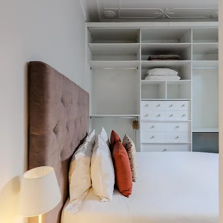 Stunning River View 3br Near Alfama - Renovated דירה