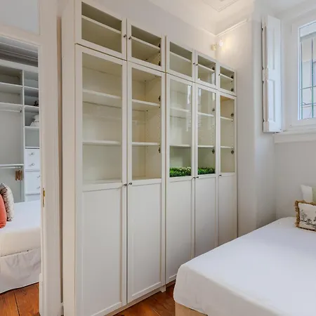 דירה Stunning River View 3br Near Alfama - Renovated *
