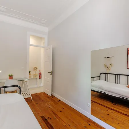 דירה Stunning River View 3br Near Alfama - Renovated *
