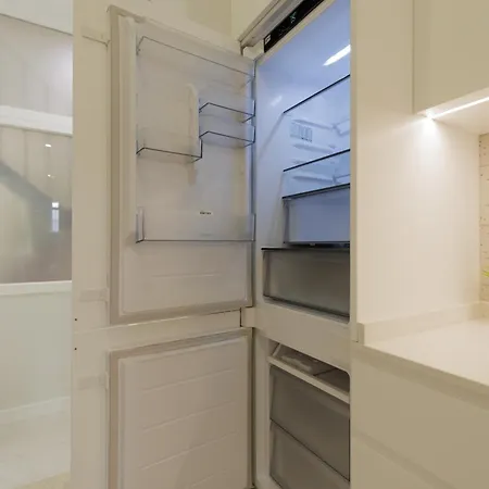 Stunning River View 3br Near Alfama - Renovated דירה