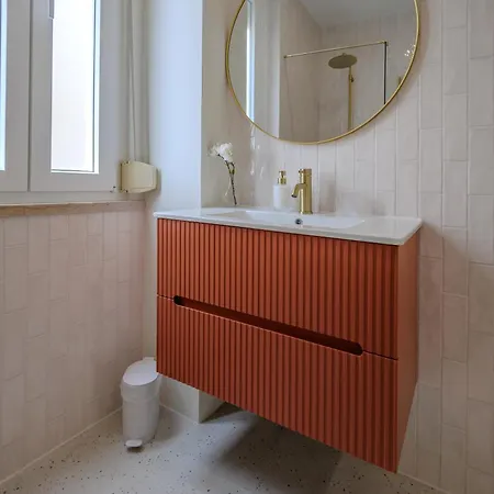 Stunning River View 3br Near Alfama - Renovated * ליסבון