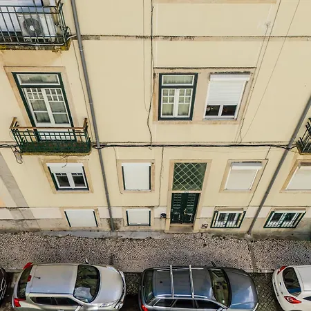 דירה Stunning River View 3br Near Alfama - Renovated *